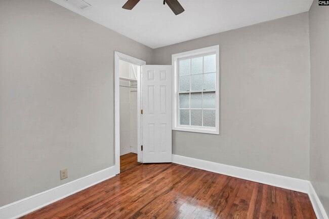 Building Photo - 706 Westside Dr