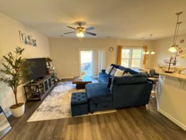 Building Photo - Beaufort Farms