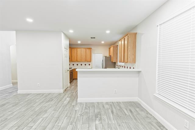 Building Photo - 9900 Presthope Dr