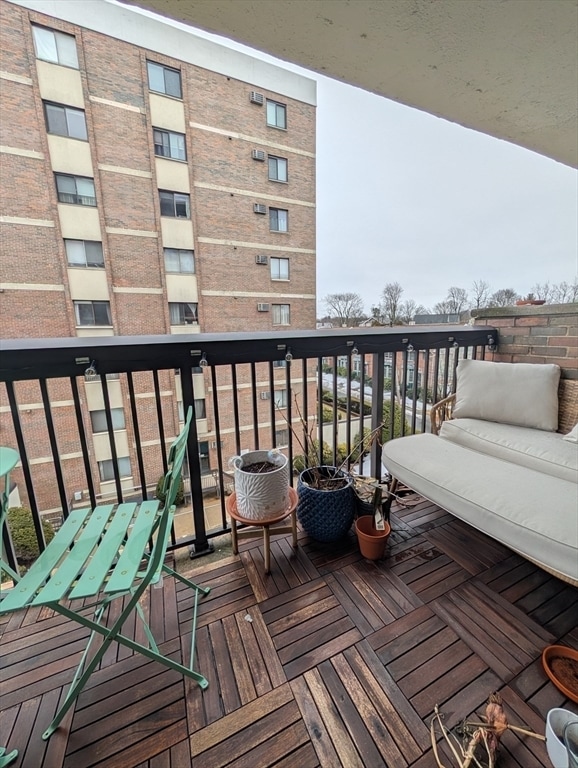 Building Photo - 164 Galen St