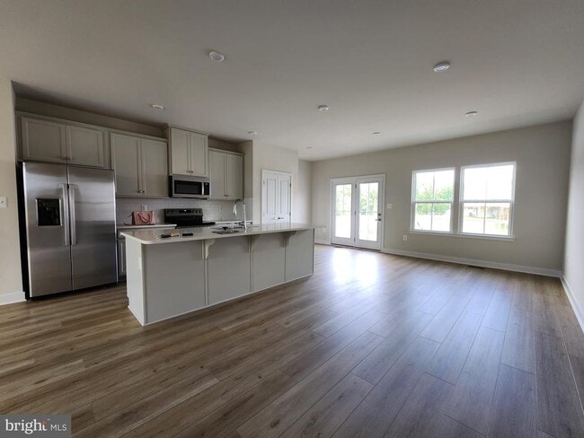 Building Photo - 9400 Tanfield Dr