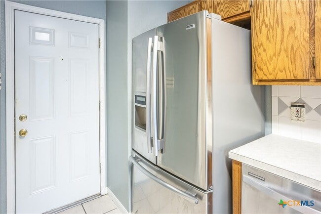 Building Photo - 4501 Embers Dr