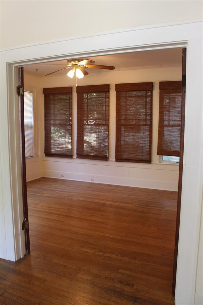 Building Photo - 2826 Salado St