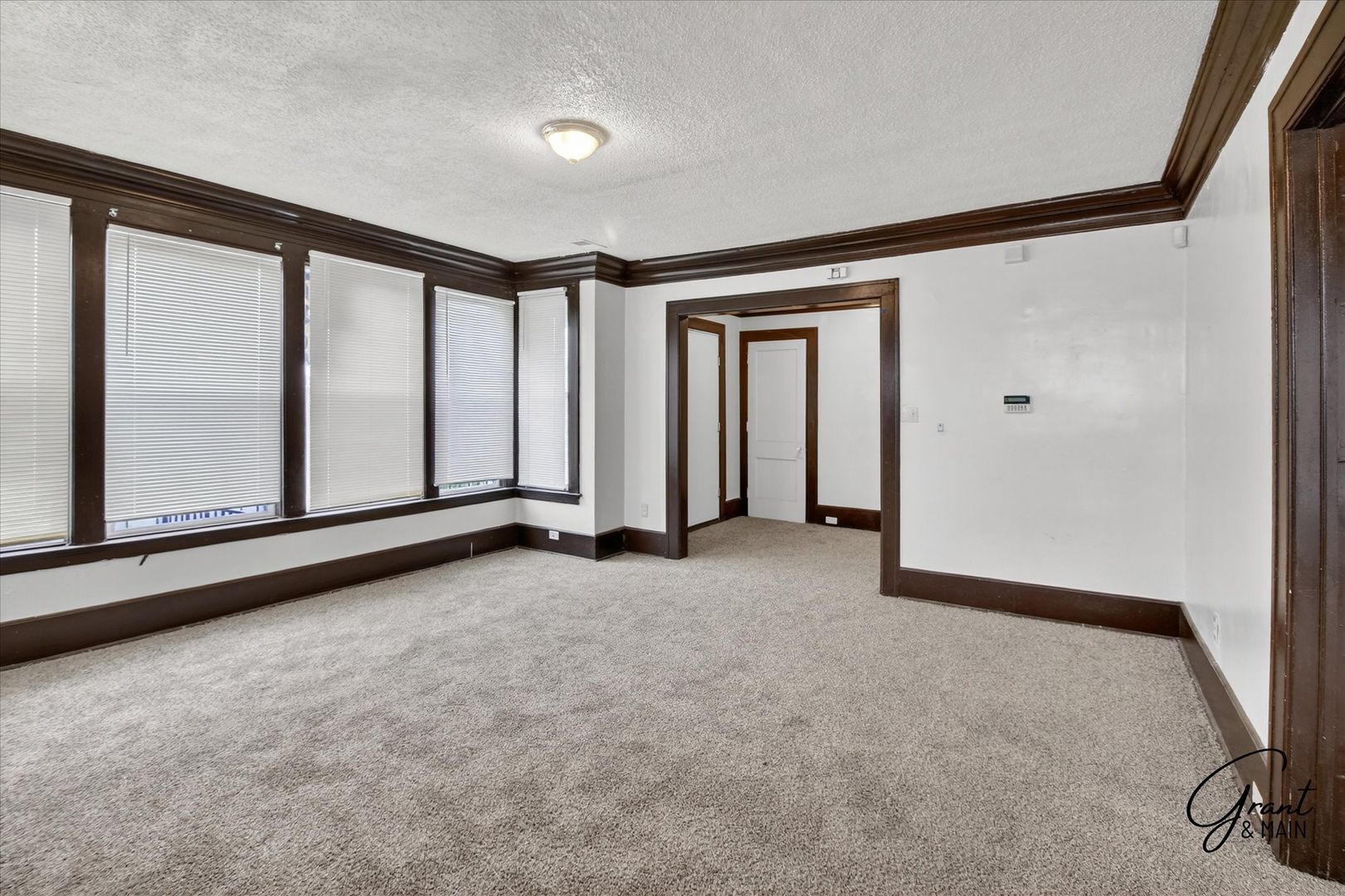 Building Photo - 58/60 Alger - FDR - T