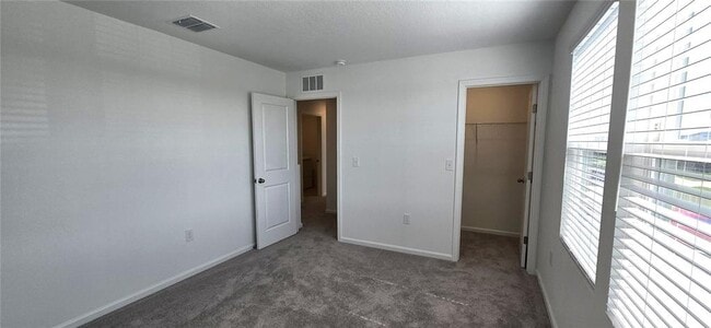 Building Photo - 2803 Poppy Ave