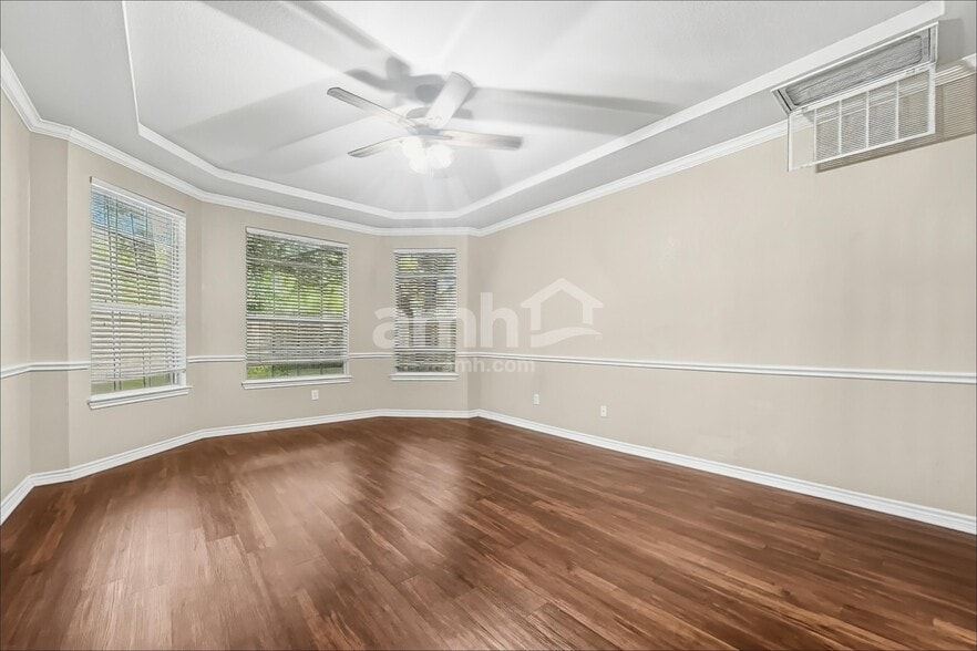 Building Photo - 1414 Monte Carlo Dr