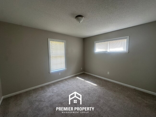 Building Photo - 6343 Limewood Ave