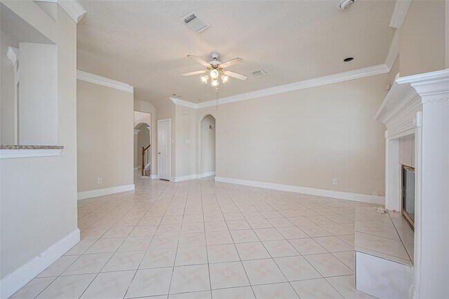 Building Photo - 14203 Torrey Village Dr