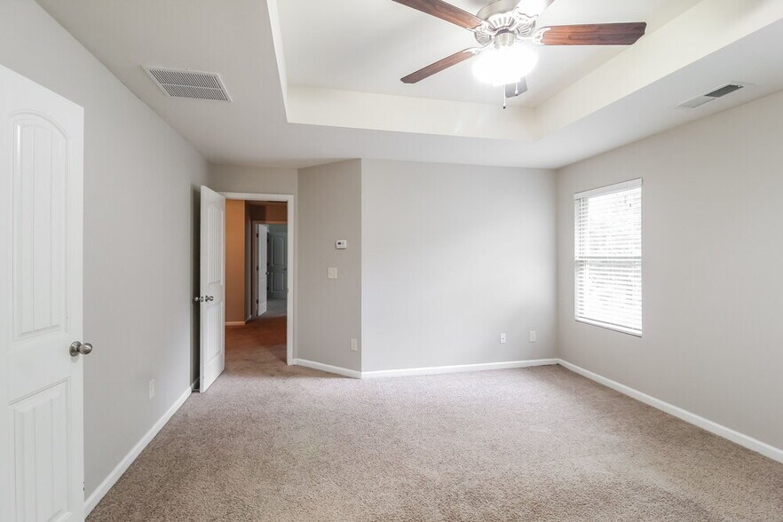 Building Photo - 2087 Juniper Ives Ct SE