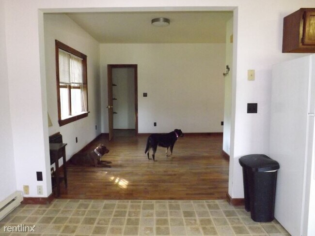 Building Photo - 1 br, 1 bath House - 172 German Hill Rd