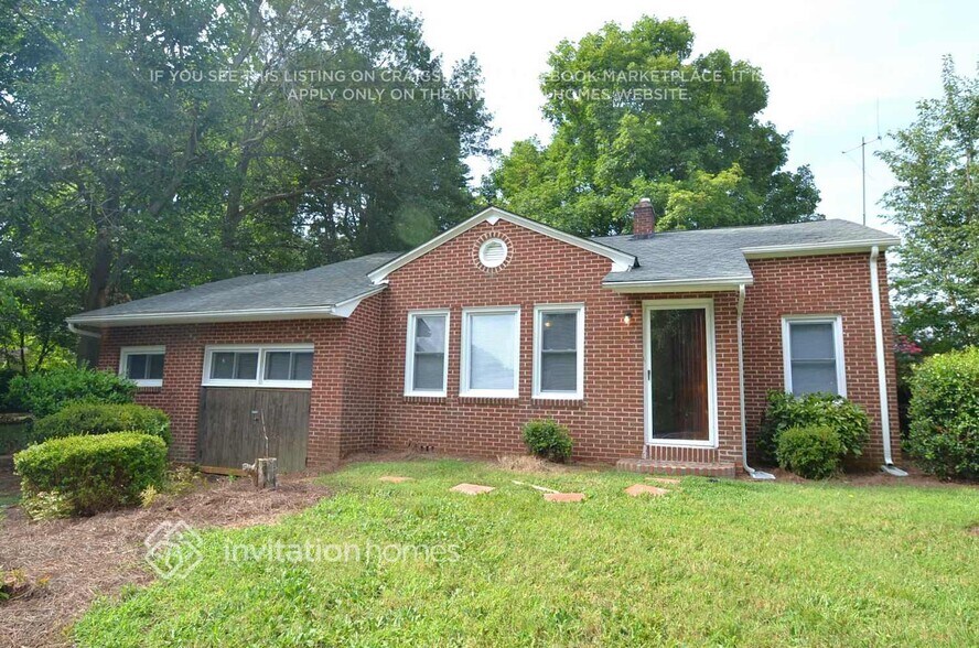 Primary Photo - 1501 McCormick Ave