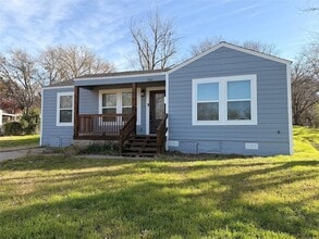 Building Photo - 710 N Rusk St