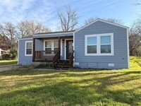 Building Photo - 710 N Rusk St