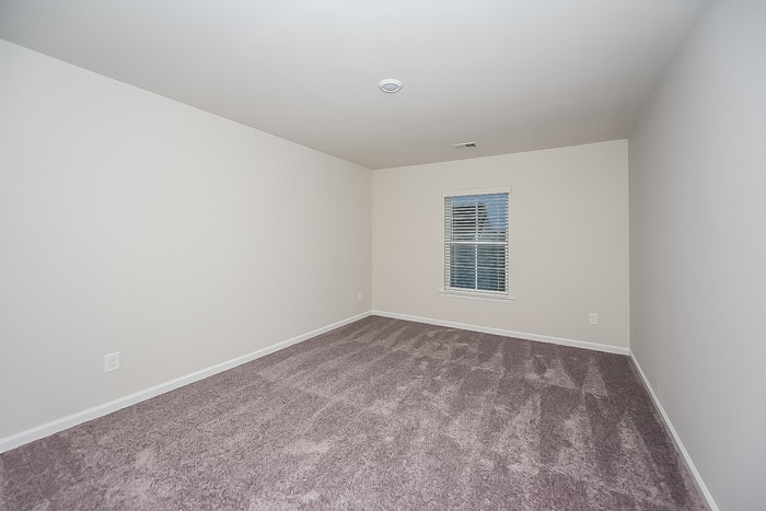 Building Photo - 74 Blue Fescue Way