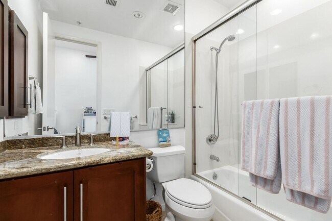 Building Photo - Available June 1st 2026 - Exclusive Gated Scottsdale Mountain Ranch Home