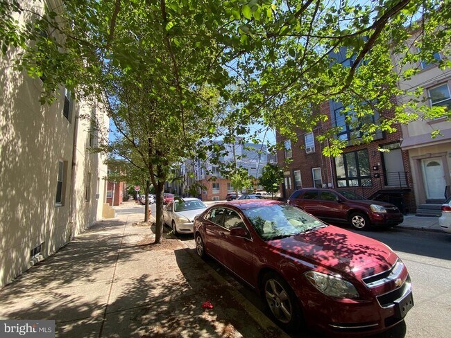 Building Photo - 2031 E Susquehanna Ave