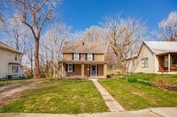 Building Photo - Freshly Updated 2-Bed Home in Independence!