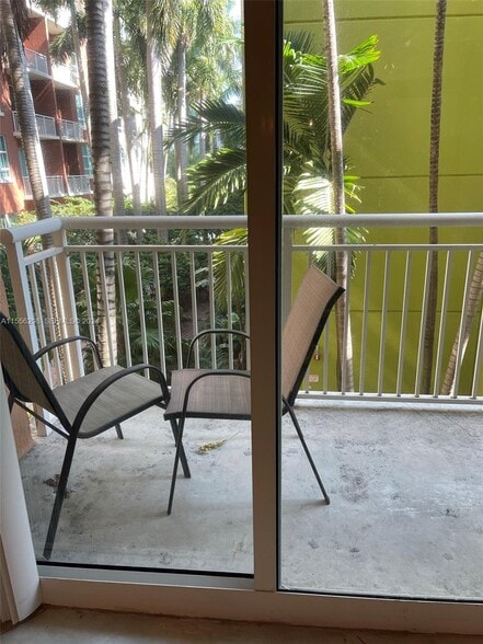 Building Photo - 2001 Biscayne Blvd