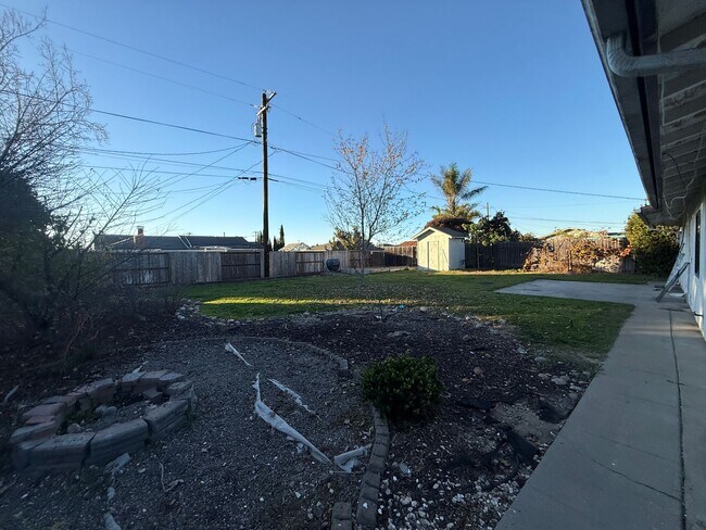Building Photo - Orcutt Single Story Home on Cul-de-Sac with a Large Yard
