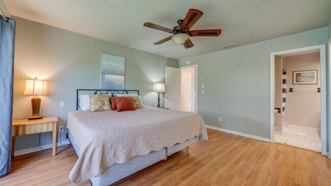 Building Photo - 155 Anchorage St