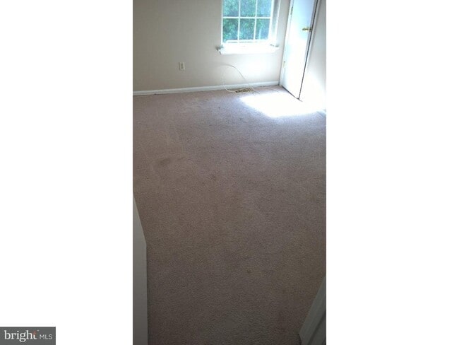 Building Photo - Twin home in Saddlebrook