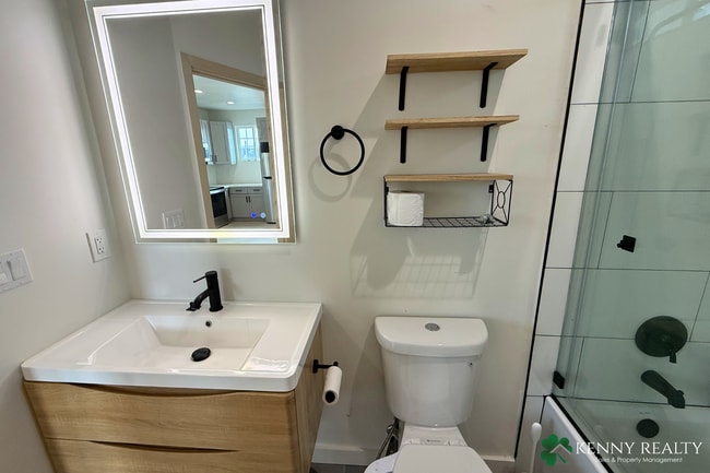 Building Photo - Brand New 2 Bed/2 Bath ADU with Balcony + A/C in South San Francisco