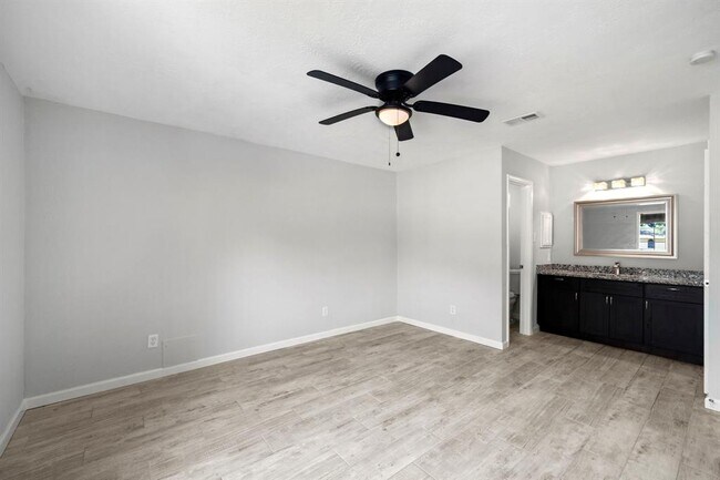 Building Photo - 13234 Boyer Ln