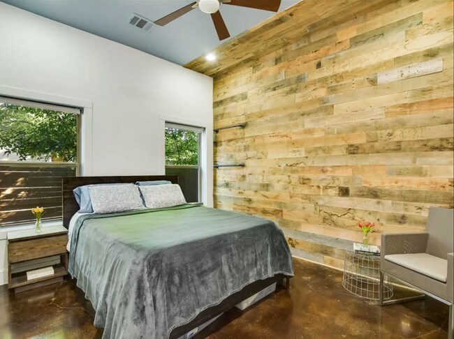 Downstairs bedroom - 2203 E 14th St