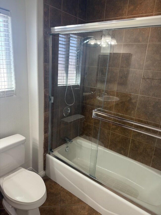 Building Photo - 9741 Troon Ct