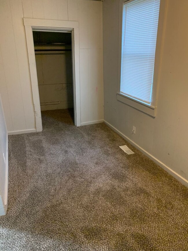 Building Photo - 1608 Fountain Ave