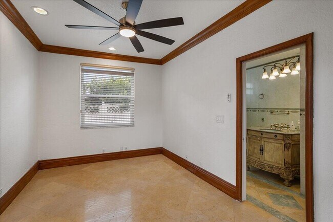 Building Photo - 5710 NW 62nd St