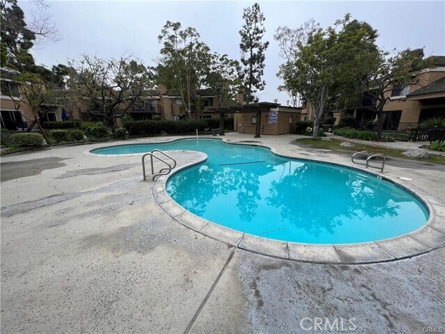 Building Photo - 7911 Woodlake Dr