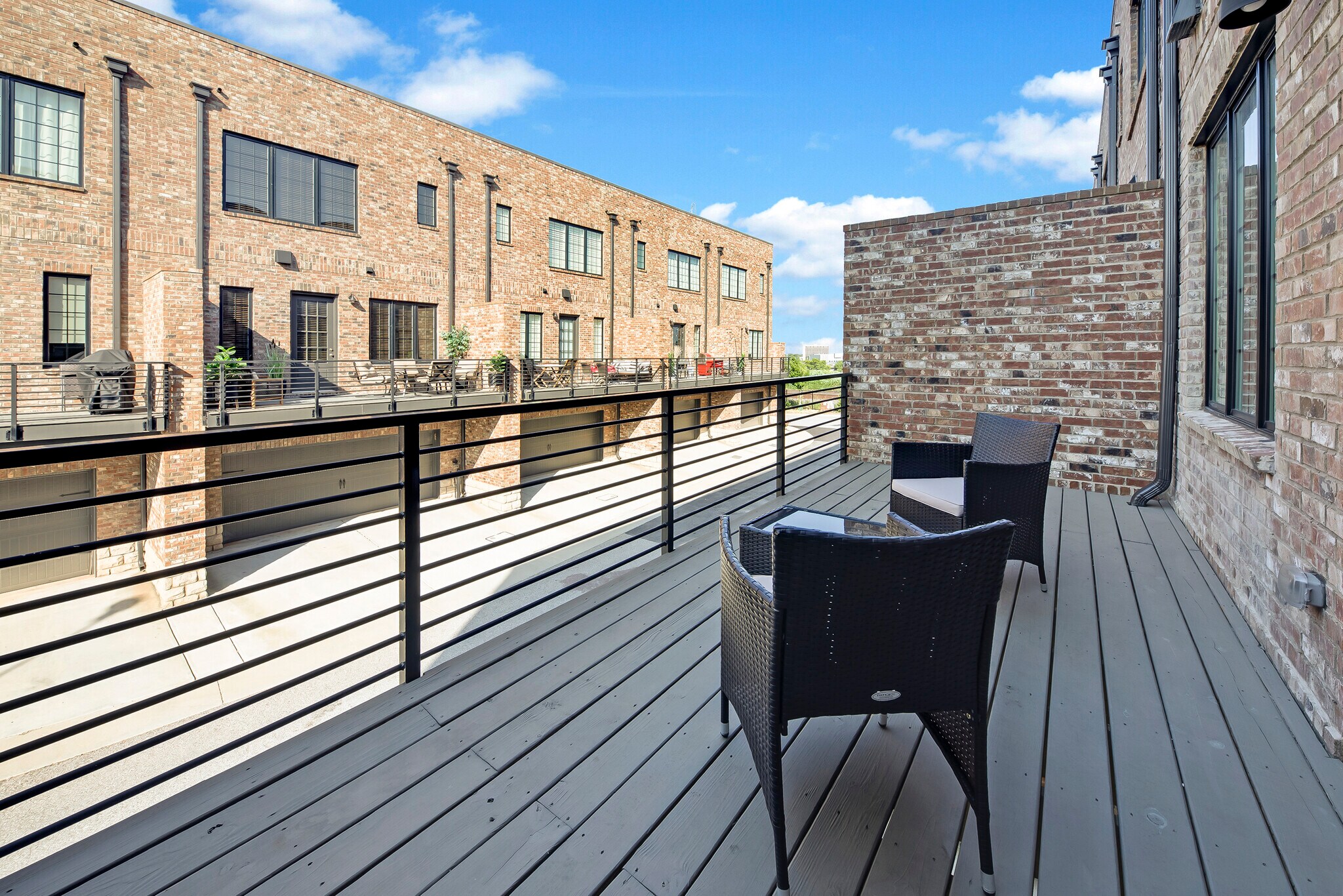 Building Photo - 265 Castleberry Station Dr SW