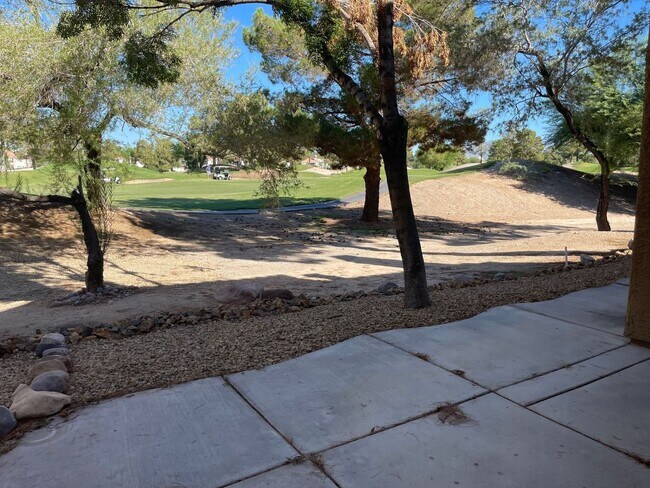Building Photo - Painted Desert
