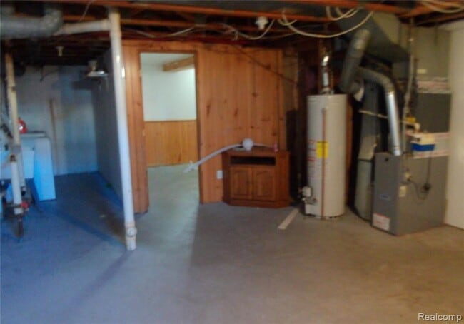 Building Photo - 37085 Brynford Dr