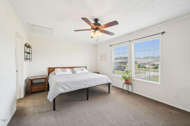 Building Photo - Build Equity While Leasing - Lease and Own...