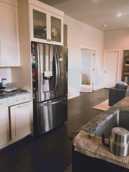 Building Photo - 1097 Tree Farm Rd