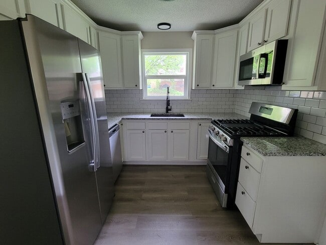 Building Photo - 2741 N 76th St