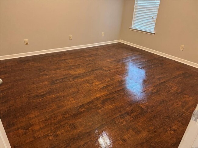 Building Photo - 1660 Buena Vista Blvd