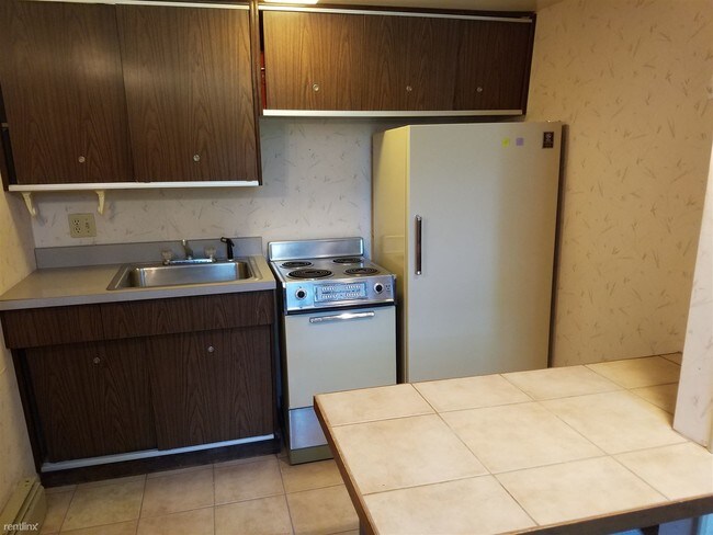 1 br, 1 bath - 315 N Neville St 2 - 1 br, 1 bath  - 315 N Neville St 2