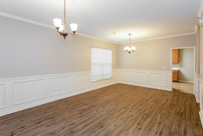 Building Photo - 6812 Blake Brook Dr