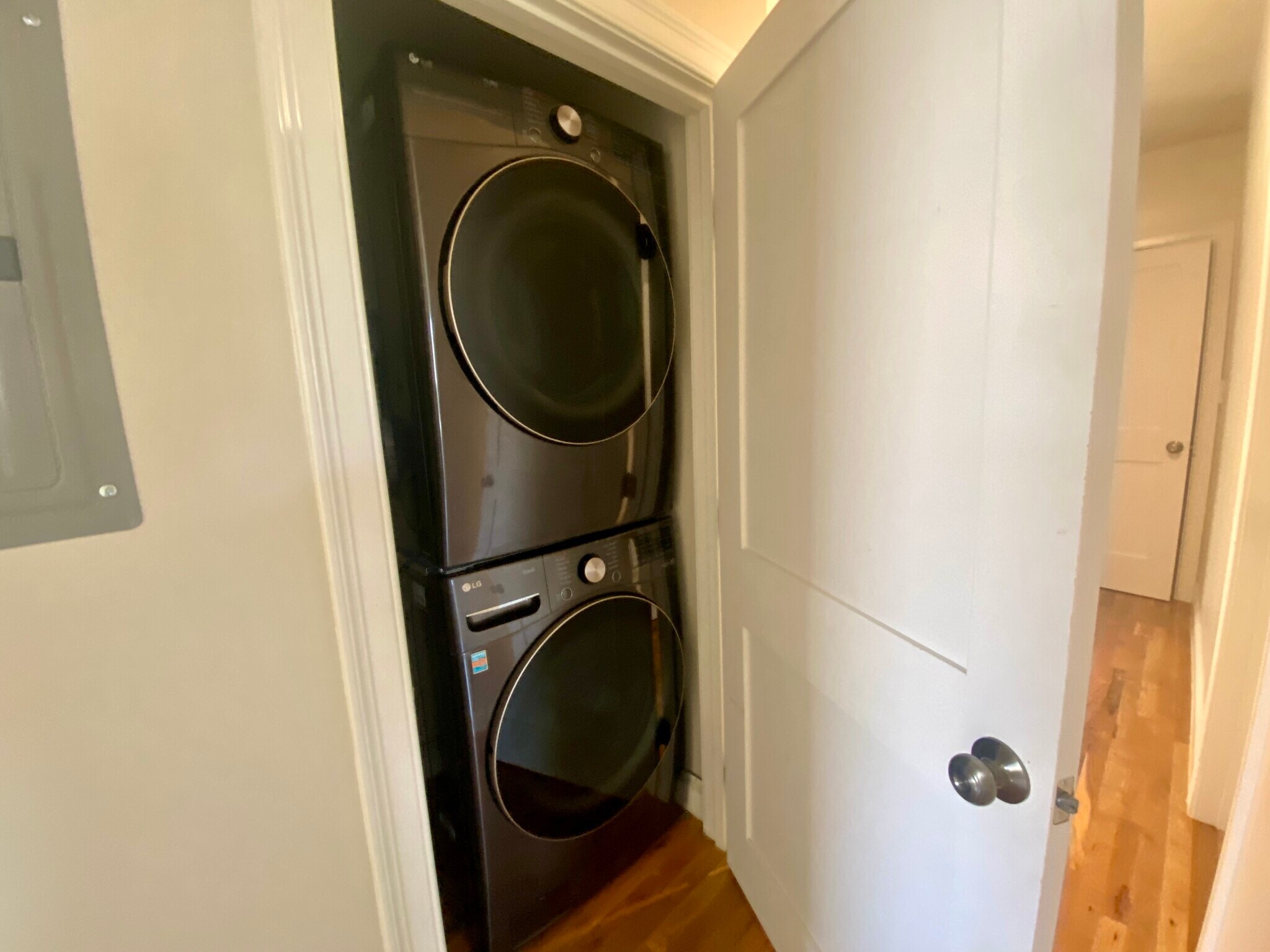 Building Photo - 96 Willis Ave