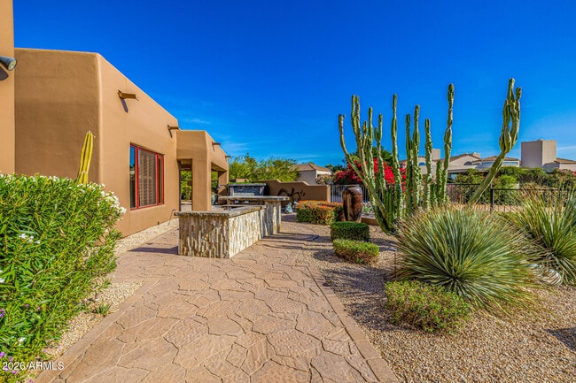 Building Photo - 8406 E Calle Buena Vista