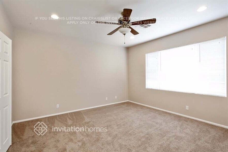Building Photo - 592 Kavanagh Pl
