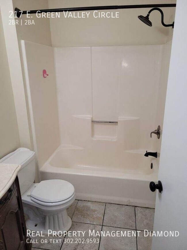 Building Photo - Spacious 2 bedroom in Green Valley, Newark