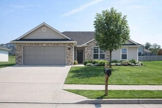 Building Photo - 3206 Elephant Dr