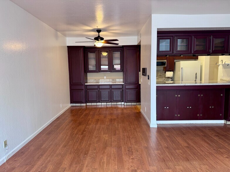 Dining Area - 25912 Hayward Blvd