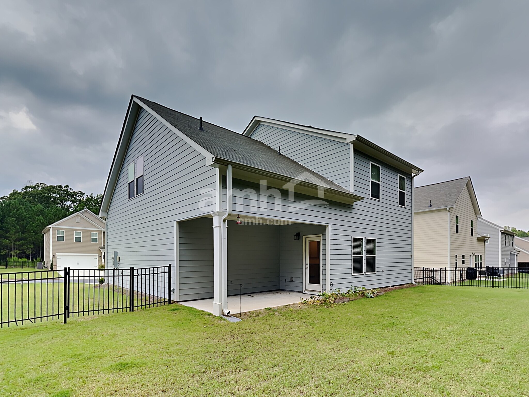 Building Photo - 468 Camp dr