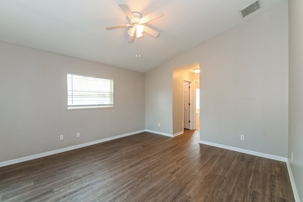 Building Photo - 4744 29th St SW