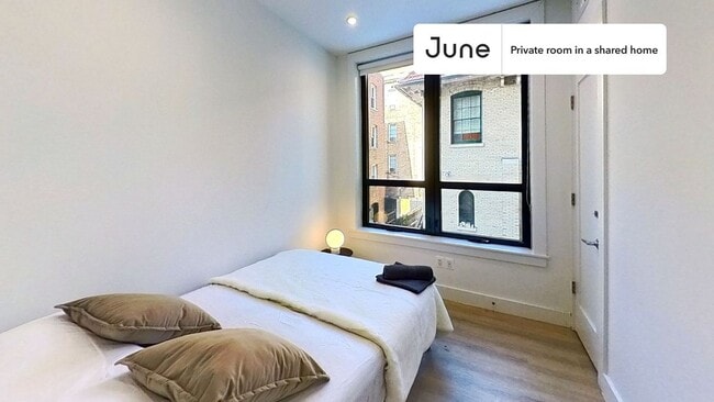 Building Photo - 2147 P St NW